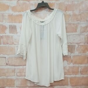 NWT Elegant White Lace Trim Women's Top Chelsea & Theodore Size L